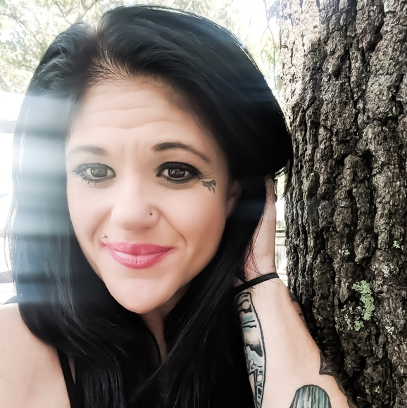 Meet your Posher, The Dirty Little Housewife, "G" - Picture 2 of 6